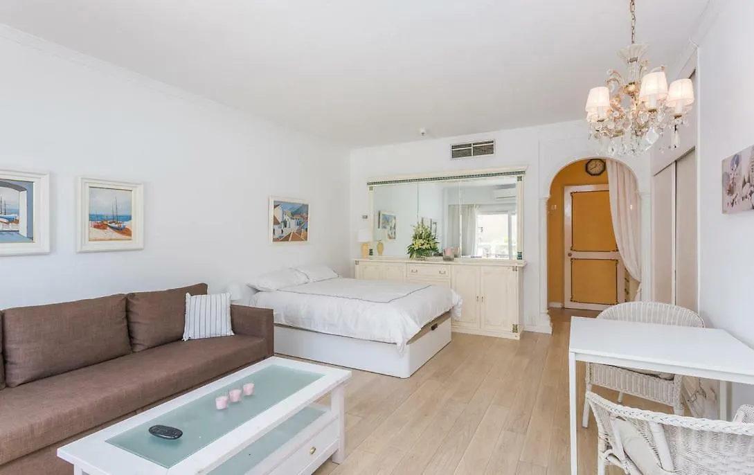 Pyr Private Studio Hotel Fuengirola Spain