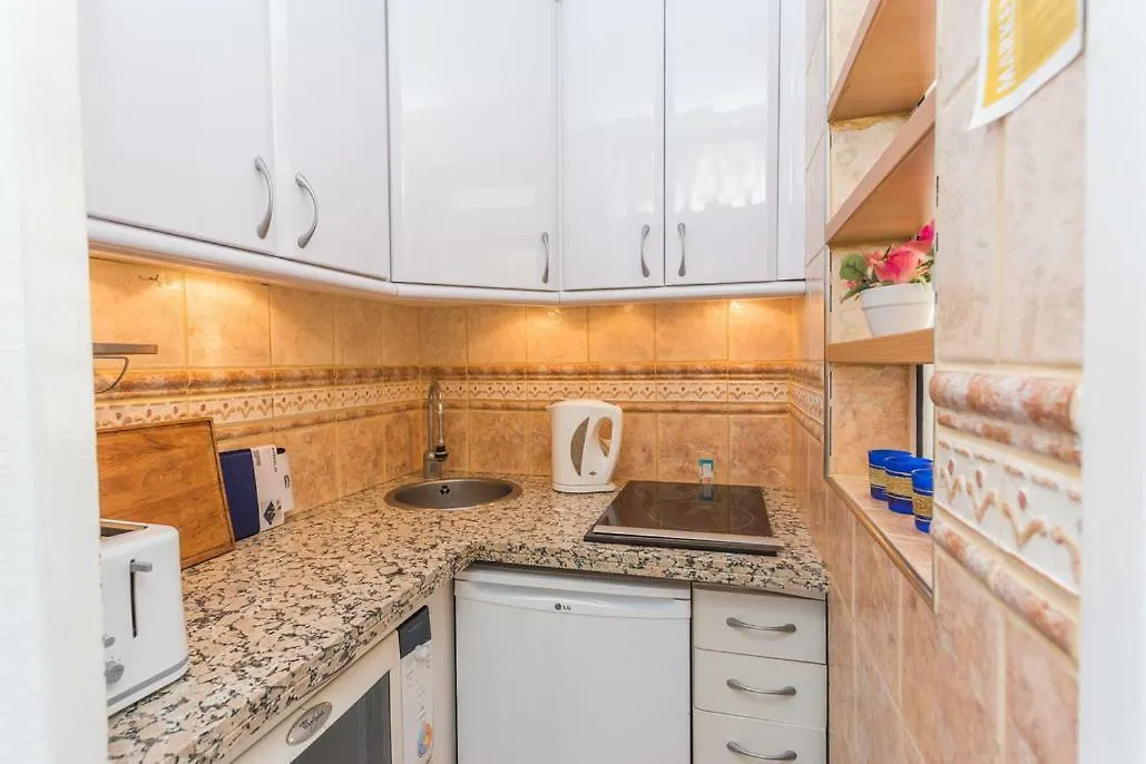 Pyr Private Studio Hotel Fuengirola