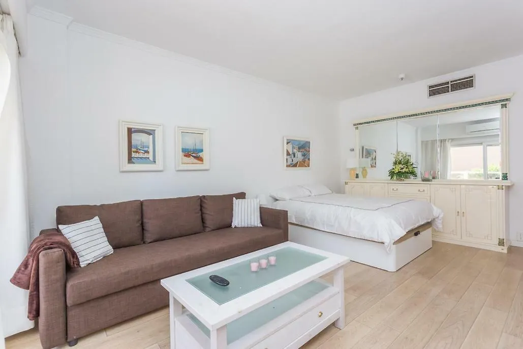 Apartment Pyr Private Studio Hotel Fuengirola